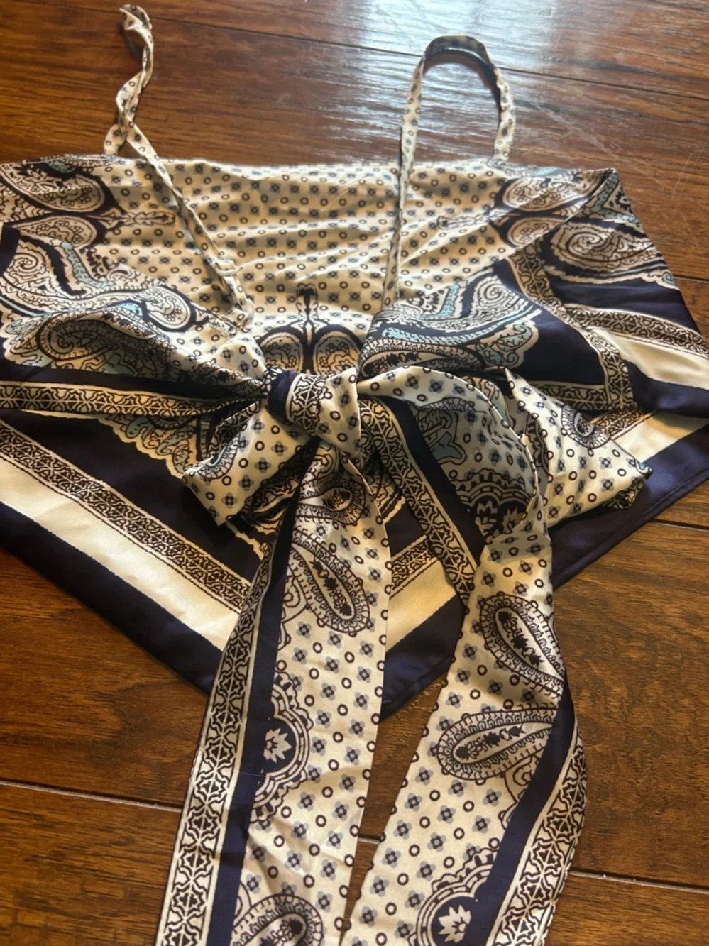 Paisley Print Hanky Hem Cami Top tie back  size small - Picture 5 of 7